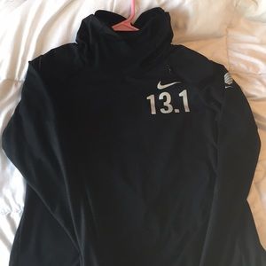 Women’s marathon thin dri-fit sweater